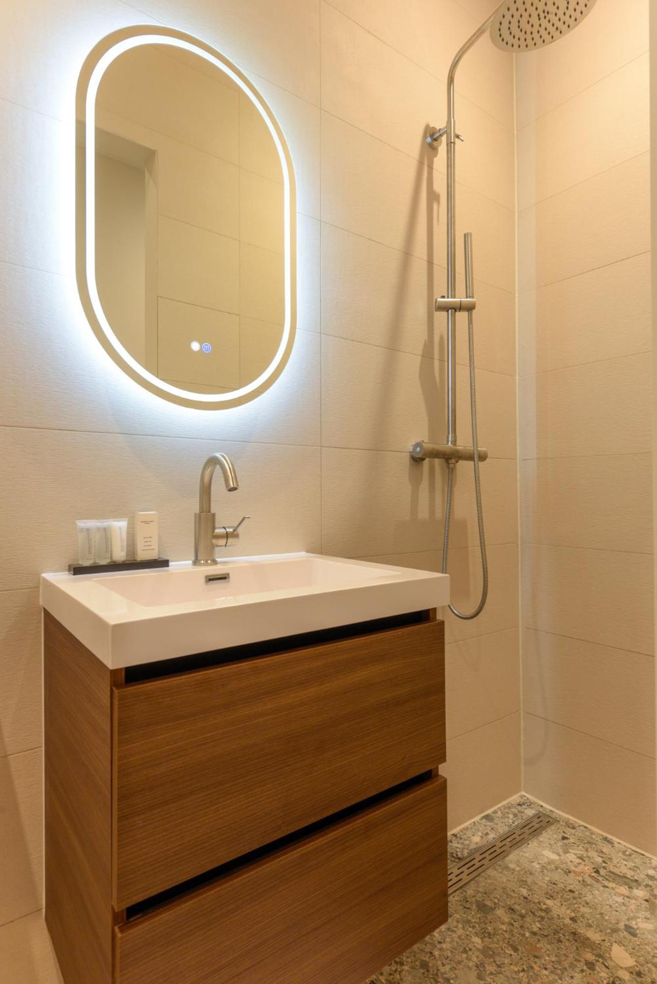 Novallure City Centre Lahey Dış mekan fotoğraf